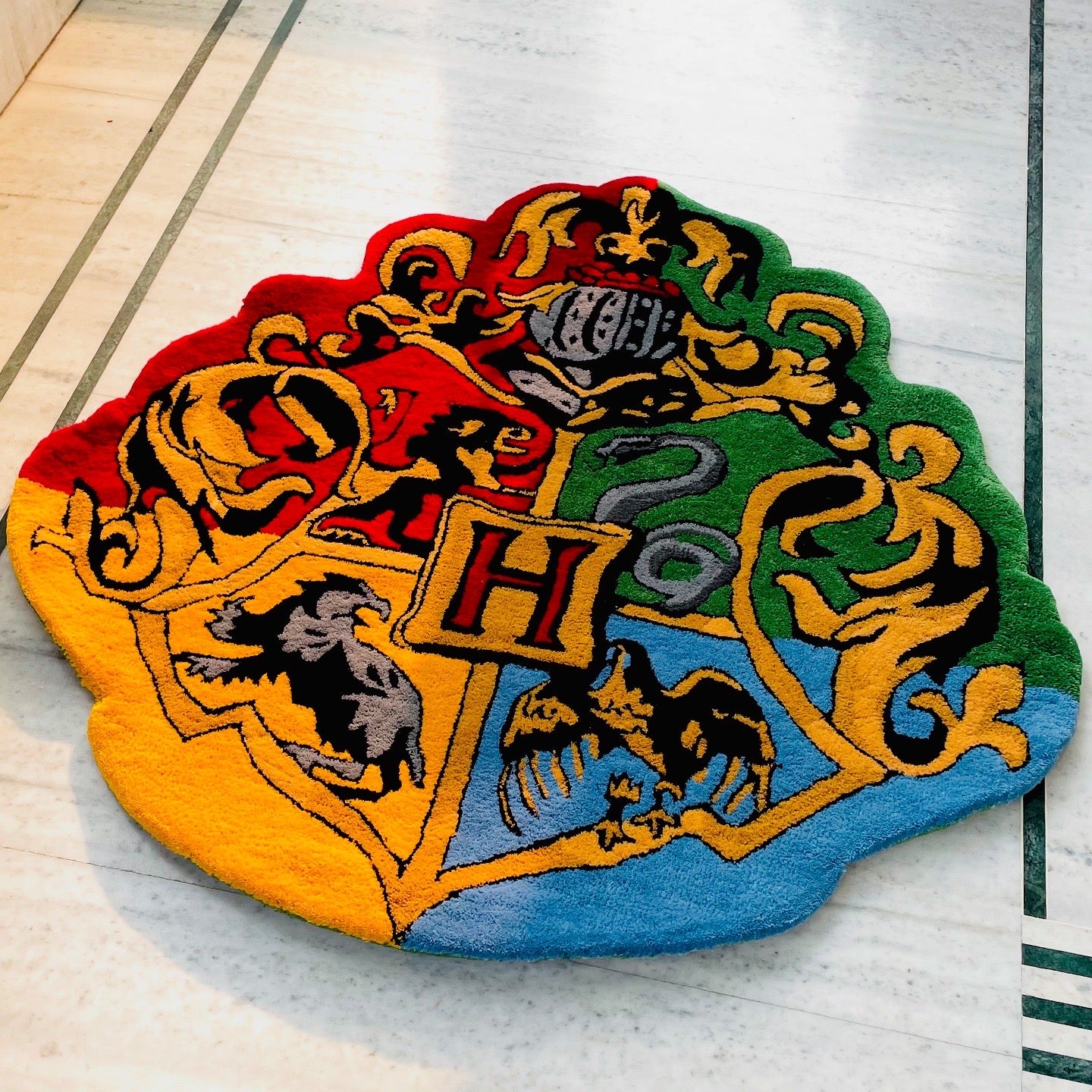 Hogwarts Crest Harry Potter Hand Tufted Rug