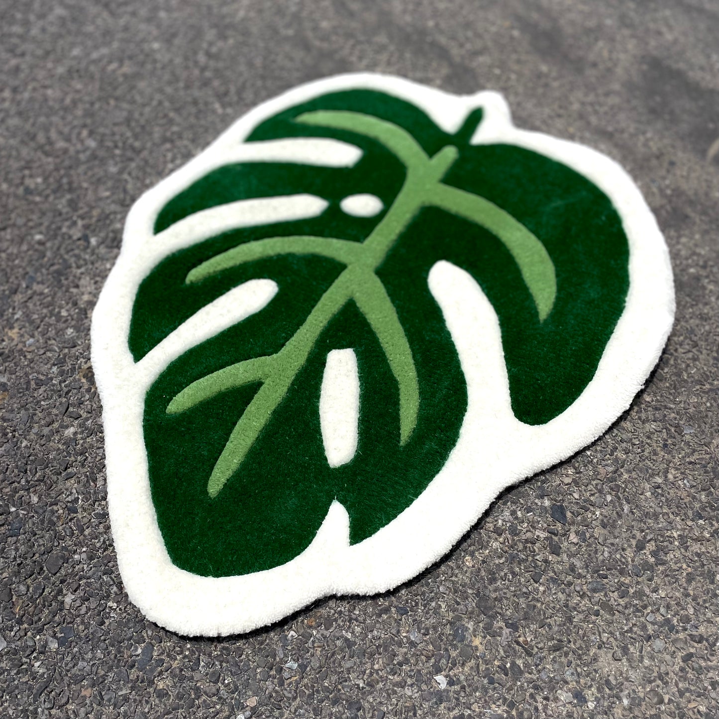 Monstera Leaf Hand-Tufted Rug Green