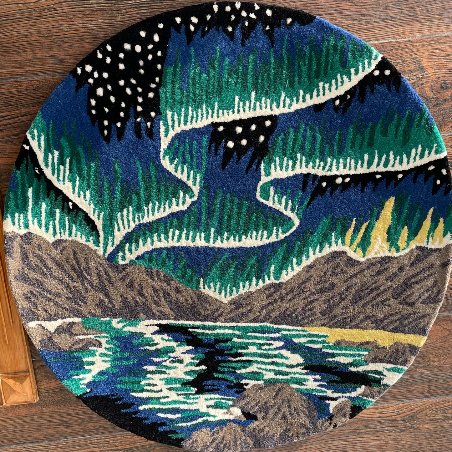 The Northern Lights (Aurora Borealis) Hand-Tufted Rug