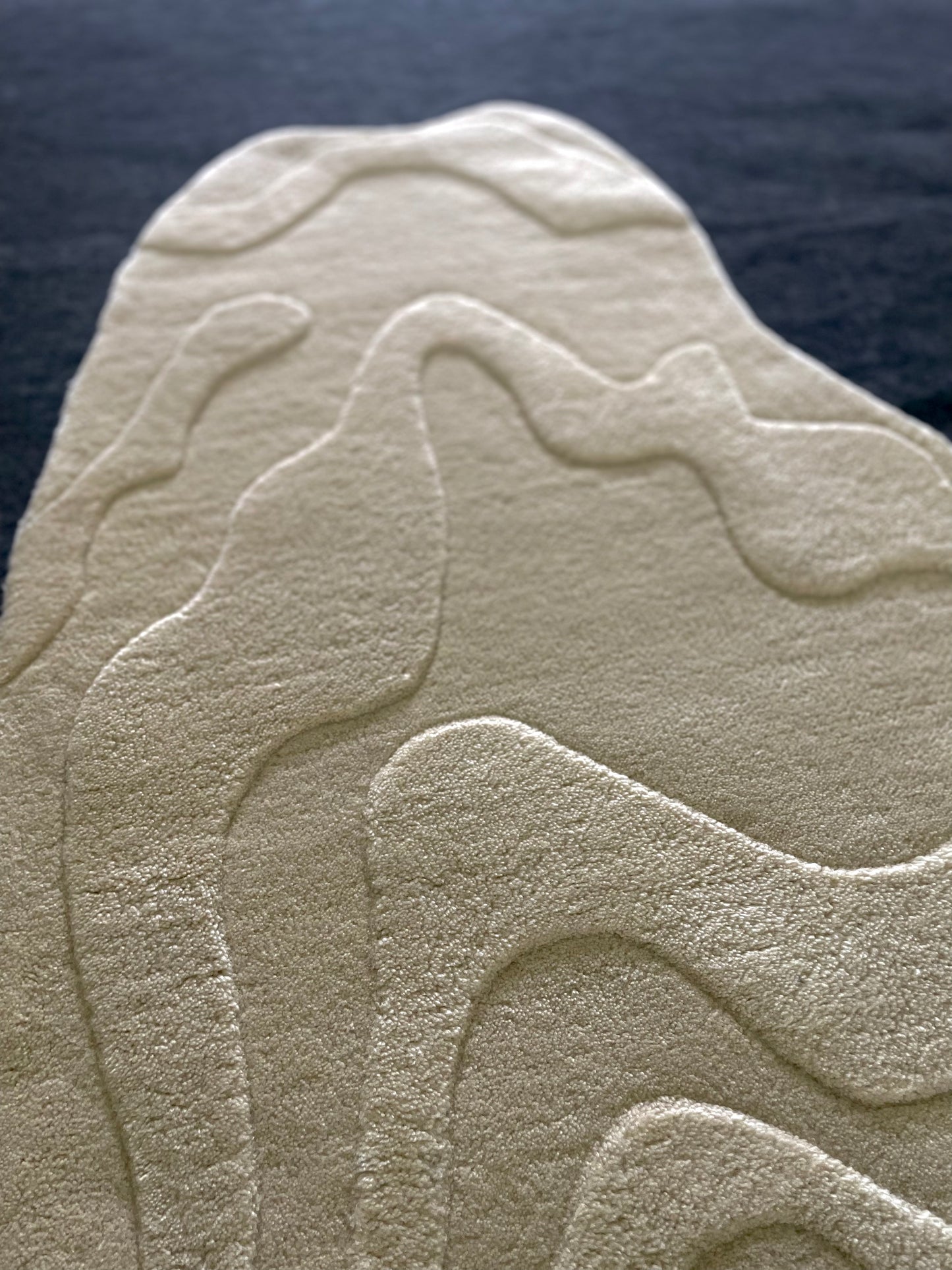 Monochrome Bliss Hand-Tufted Rug