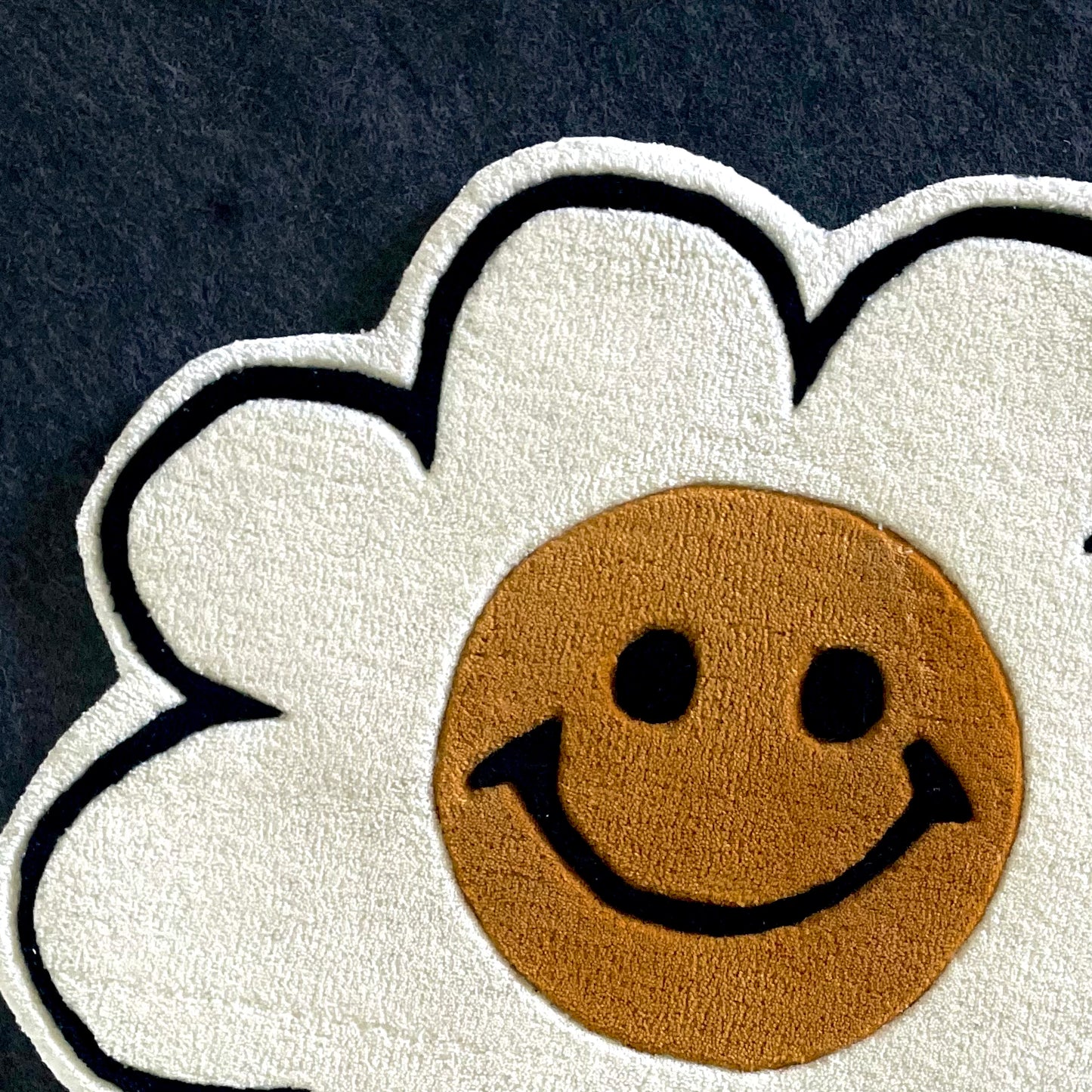 You Look Good & Cute Smiley Flower Combo