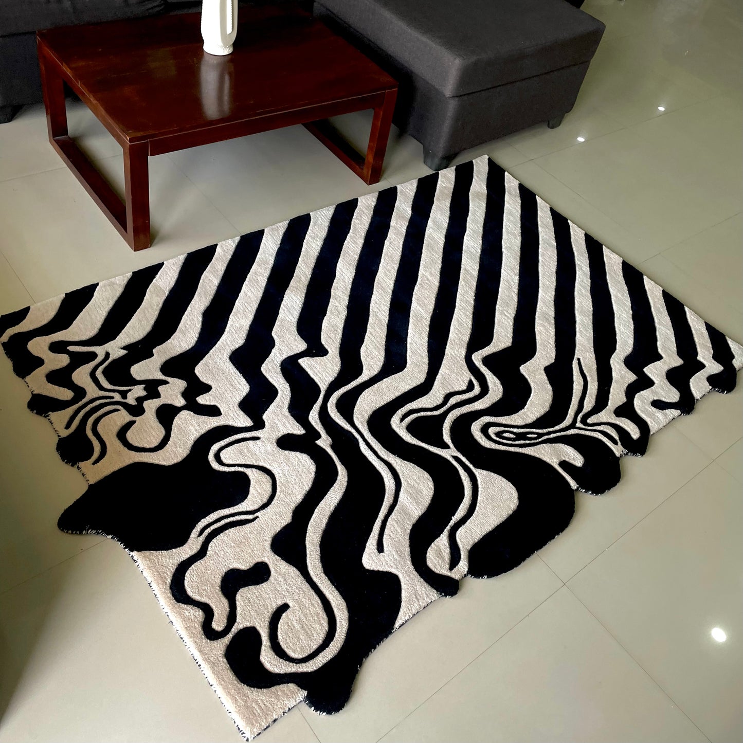 Unravel Living Area Hand-Tufted Rug