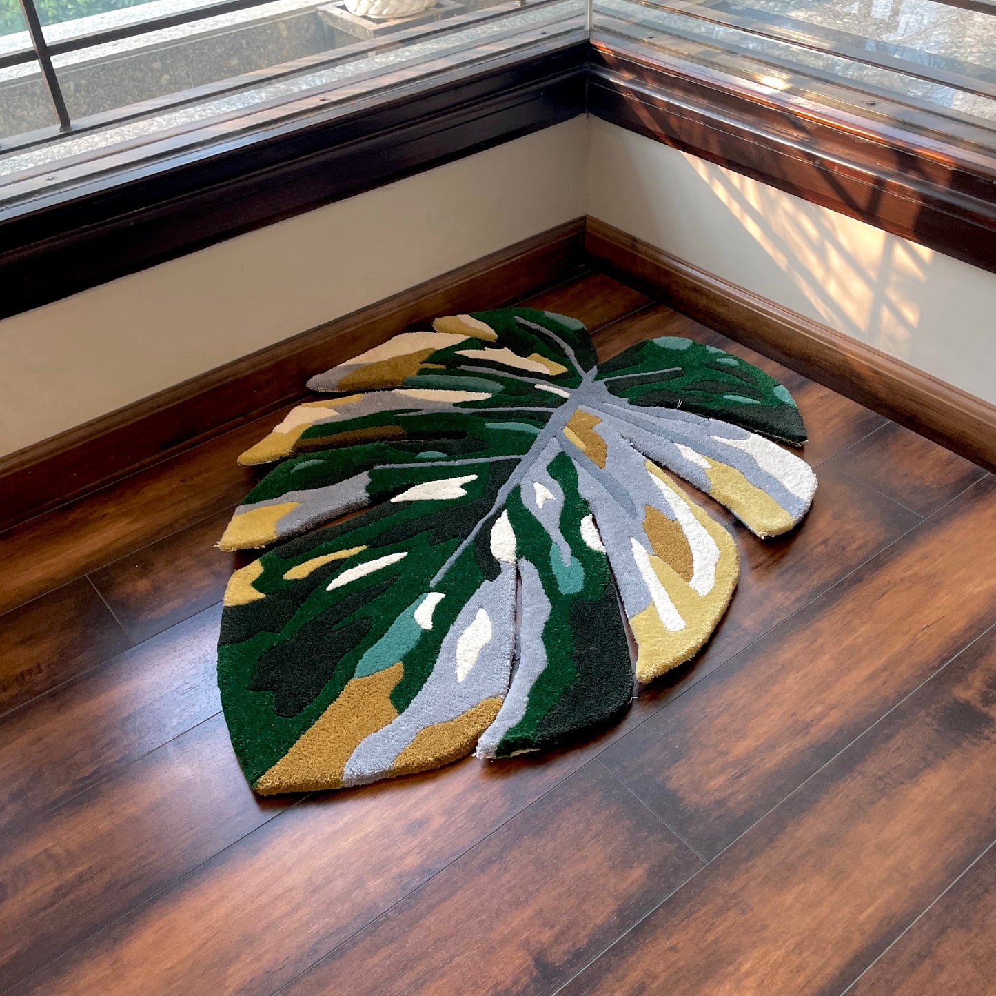 Monstera Leaf Hand-Tufted Rug