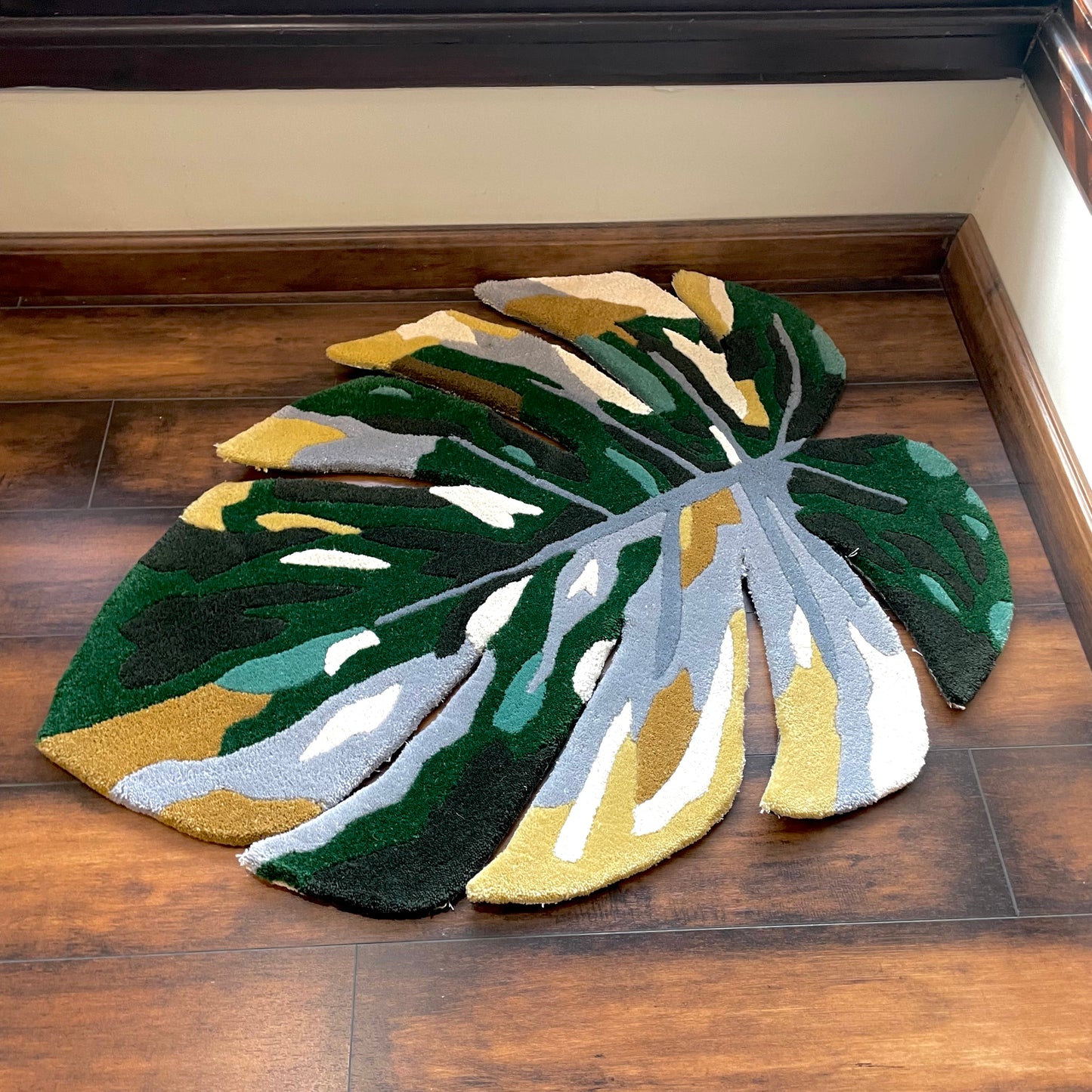 Monstera Leaf Hand-Tufted Rug