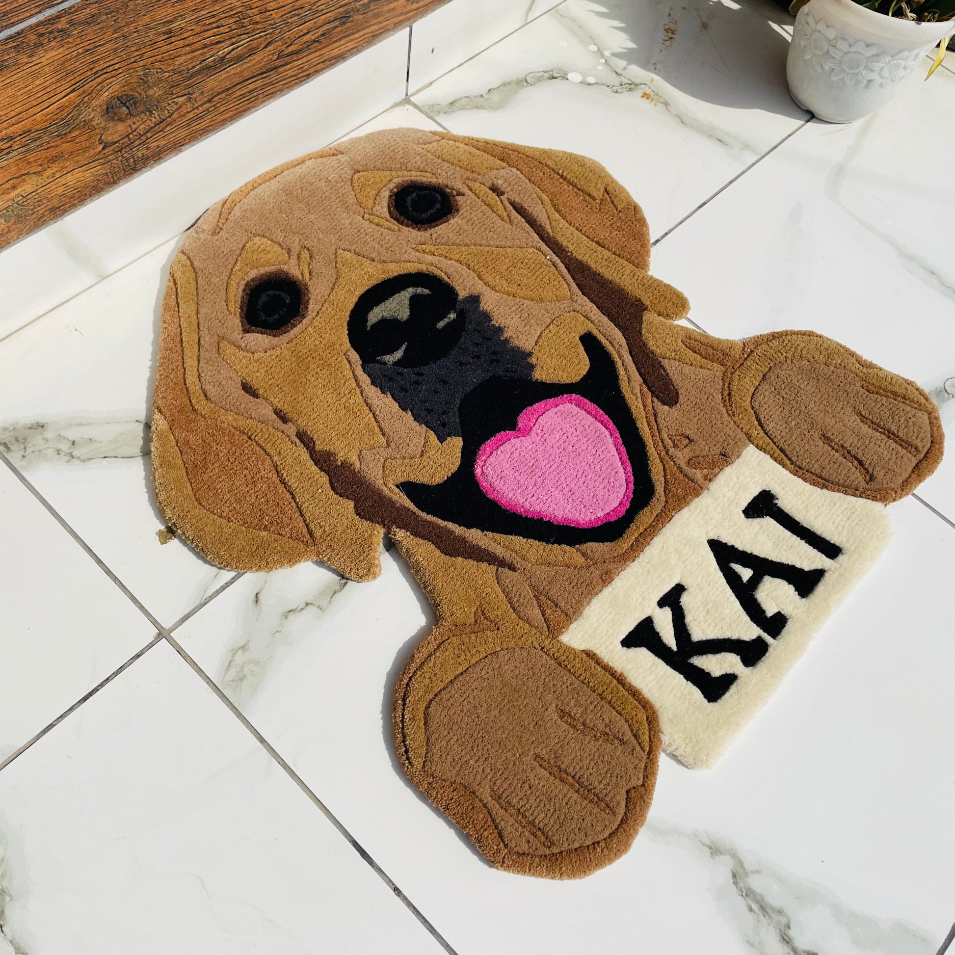 The Labrador Hand-Tufted Pet Rug close up