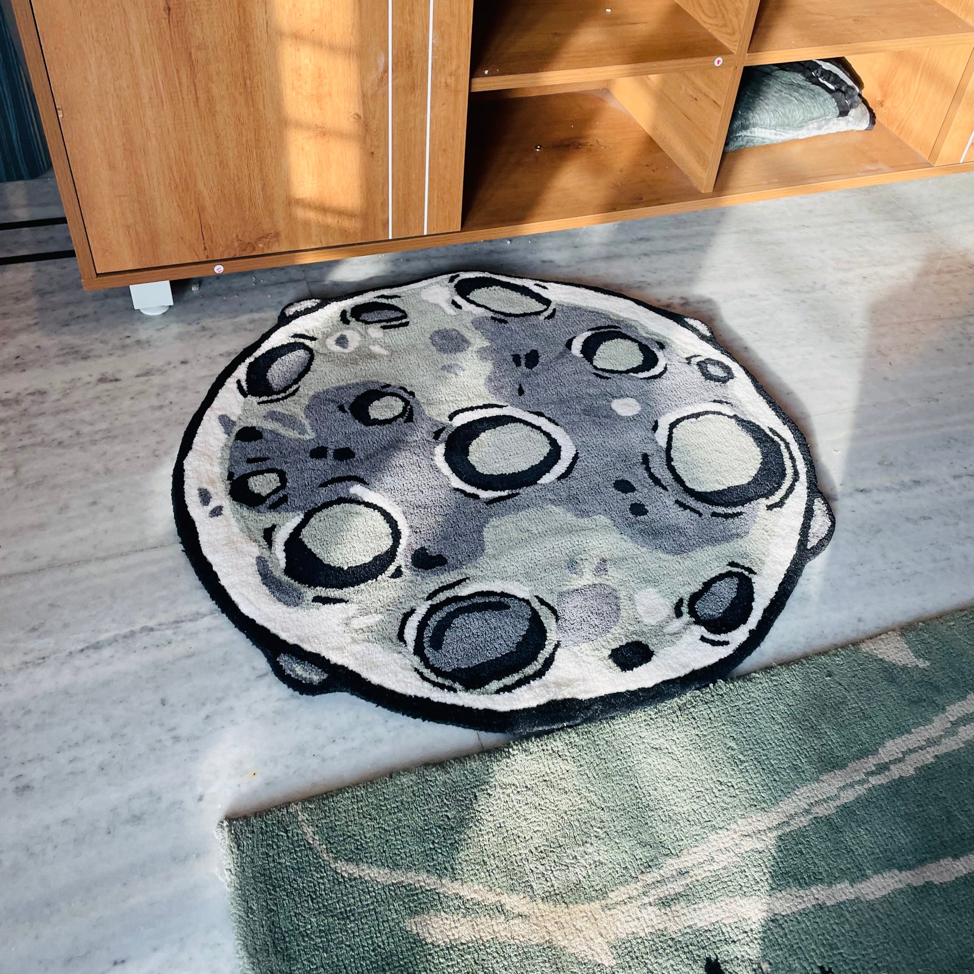 Moonpig Rug Moon In My Space Hand-Tufted Rug – Carpet Diem