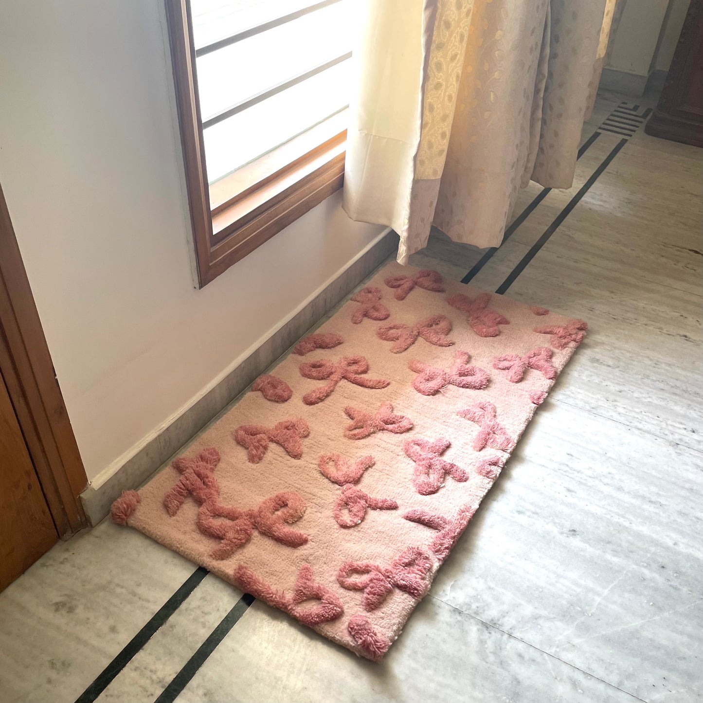 Rosette Ribbons Hand-Tufted 3D Rug