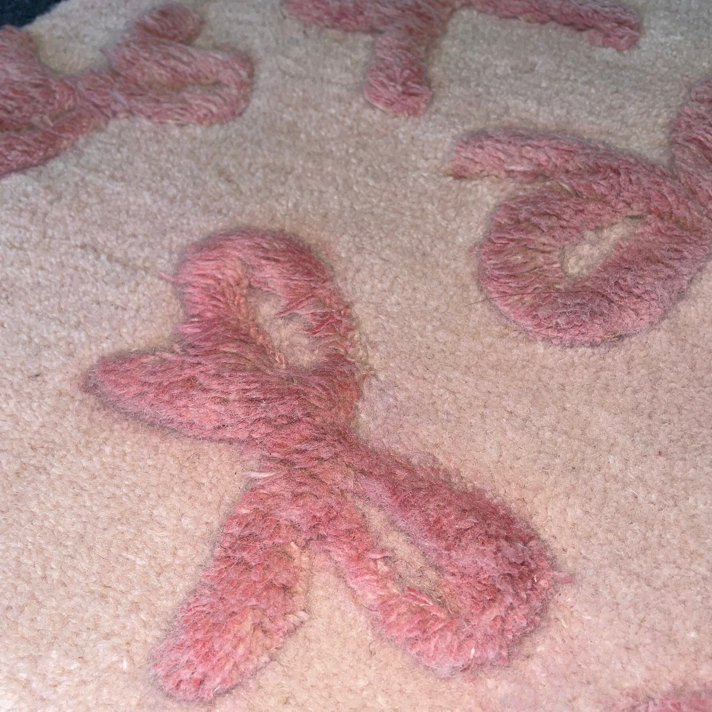 Rosette Ribbons Hand-Tufted 3D Rug closeup