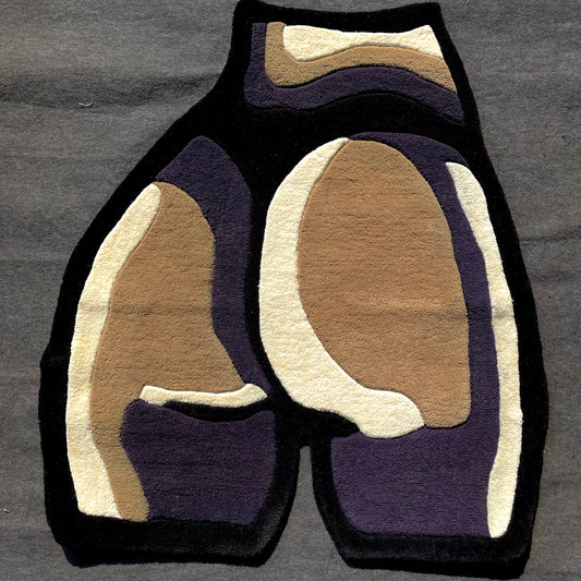Booty hand-tufted rug
