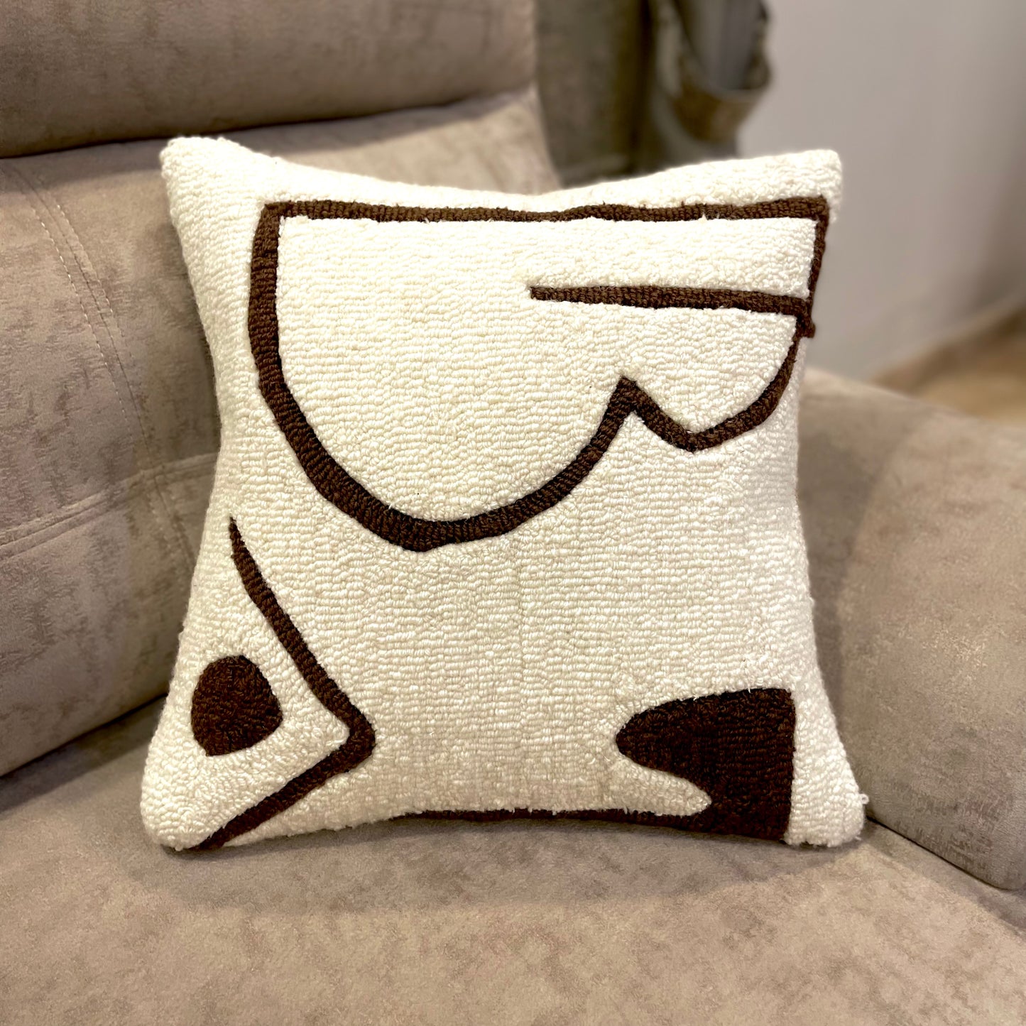 Abstract Tufted Cushion Cover 