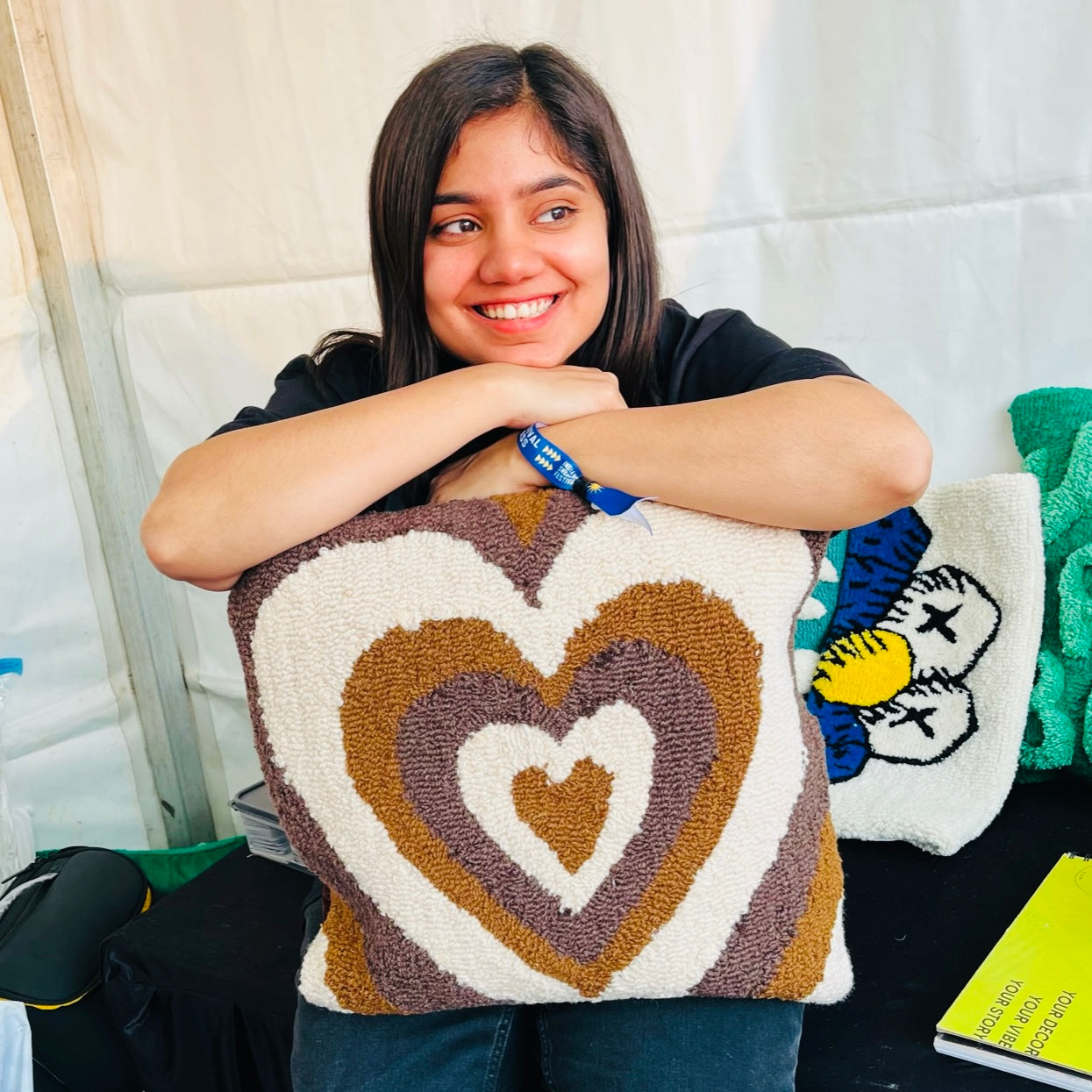 Y2K Hearts Tufted Cushion Cover