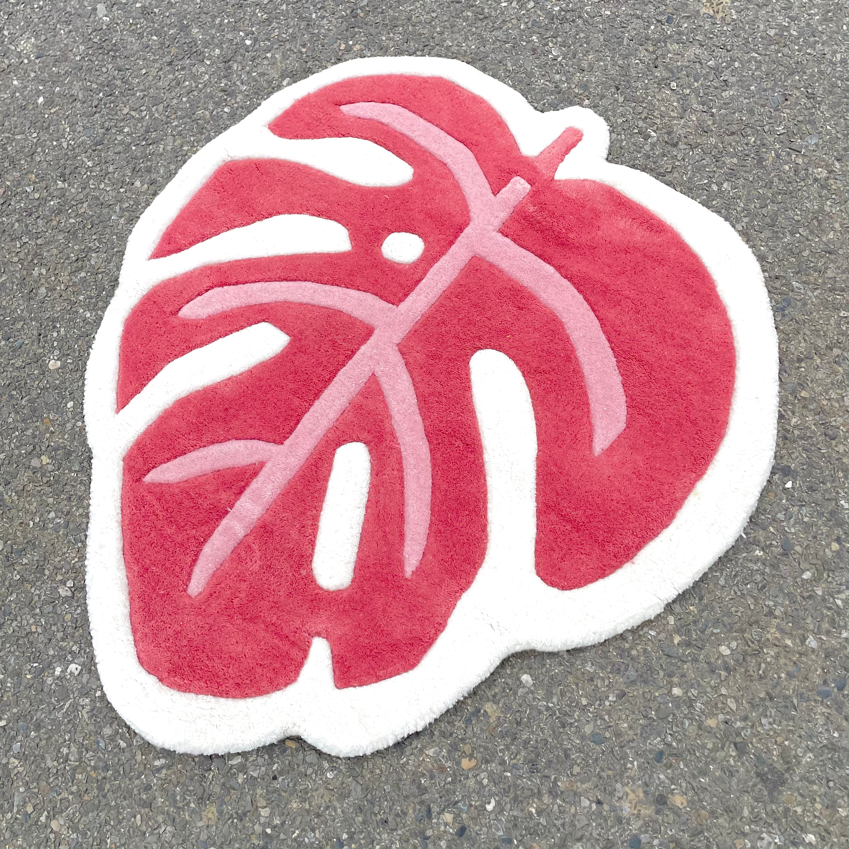 Monstera Leaf Hand-Tufted Rug (Green/Pink) – Carpet Diem