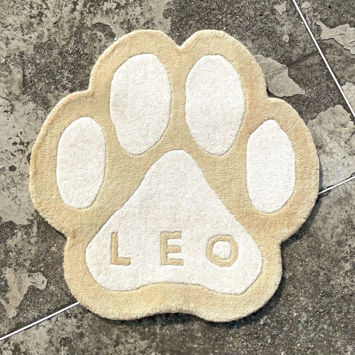 Leo - The Paw Rug (Customisable)
