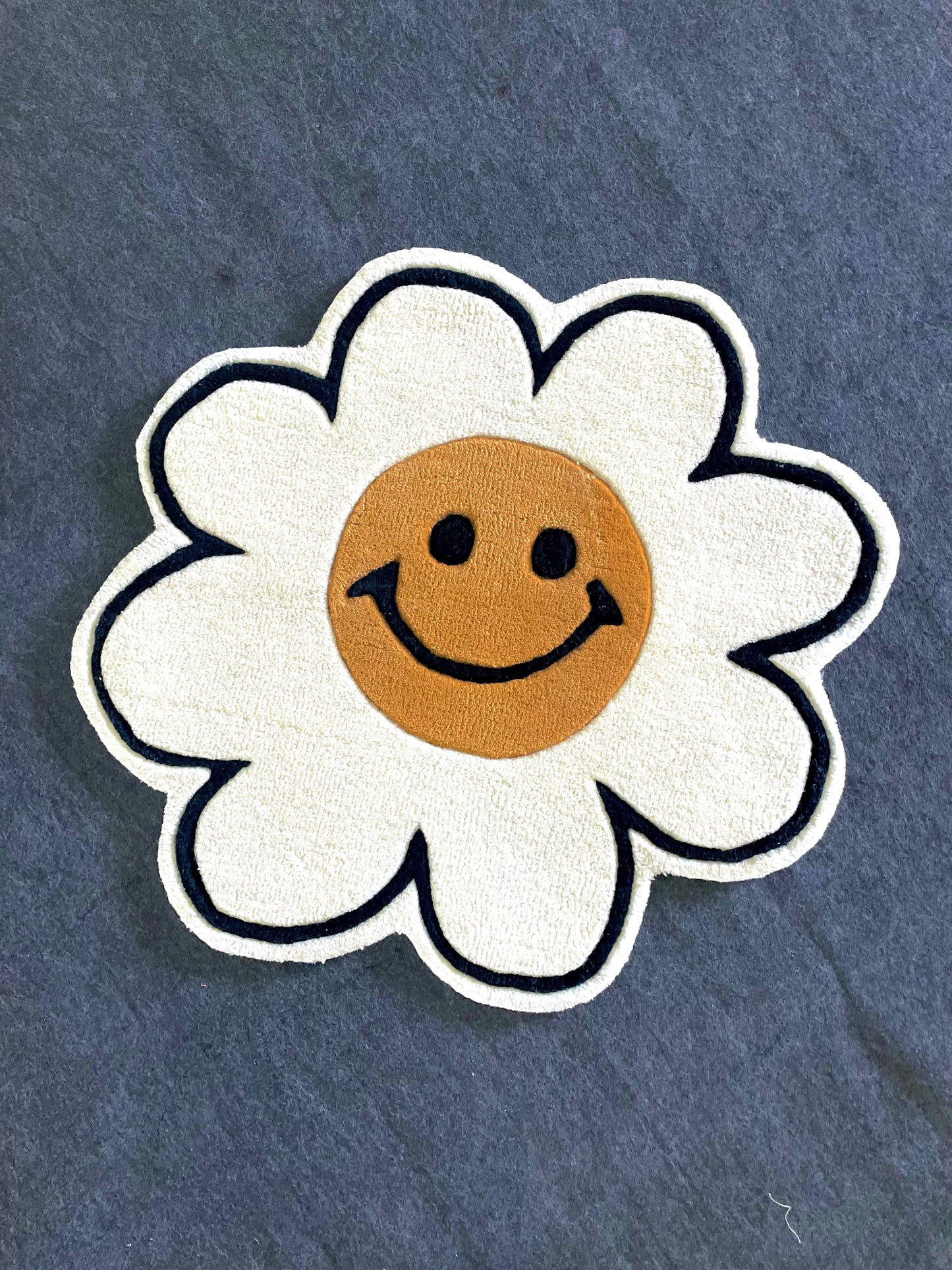 You Look Good & Cute Smiley Flower Combo