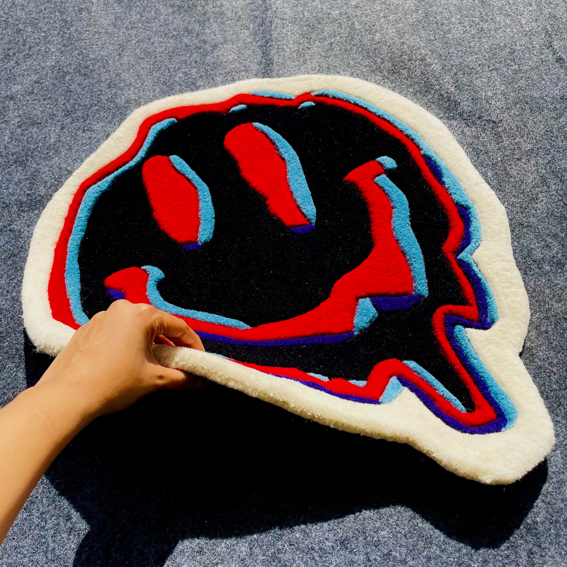 Trippy Rug Trippy Smiley Hand-Tufted Rug – Carpet Diem